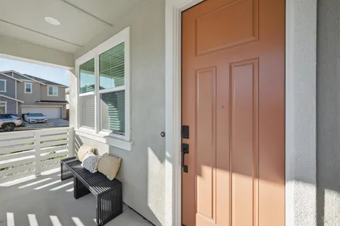 $950,000 | 2716-2718 Amora Circle, Santa Rosa, CA 95407