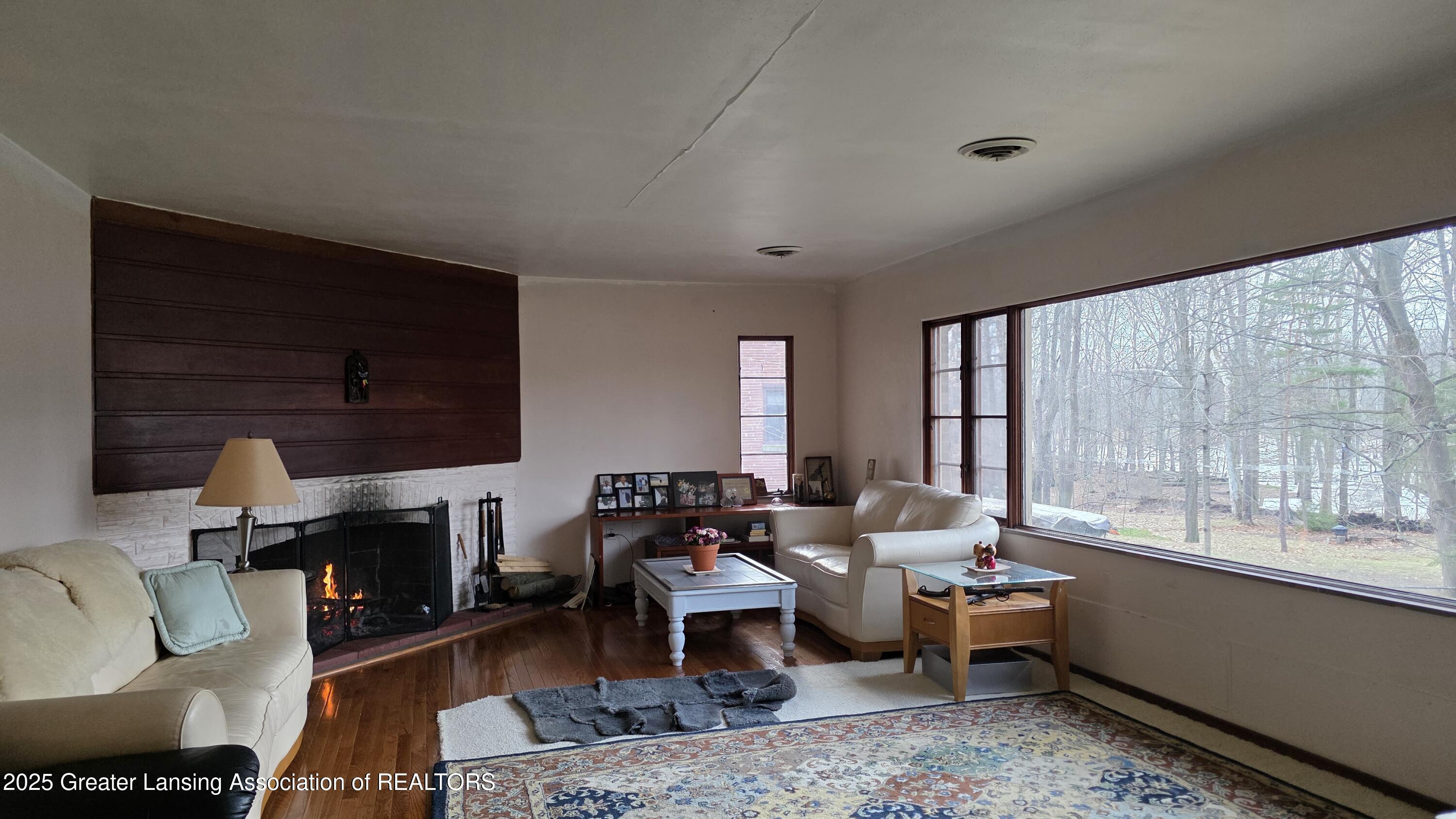4702 Woodcraft Road Okemos, MI 48864 - Photo 10 of 57 20260108_151043