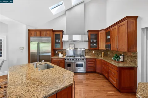 $2,198,800 | 951 Redwood Drive, Danville, CA 94506