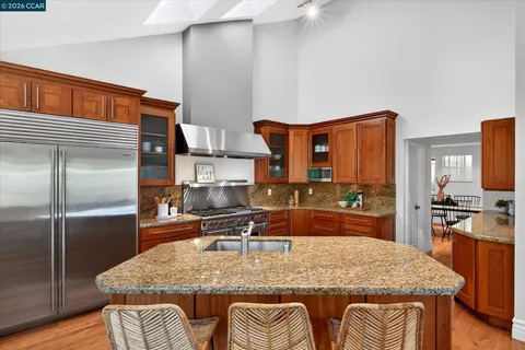 $2,198,800 | 951 Redwood Drive, Danville, CA 94506