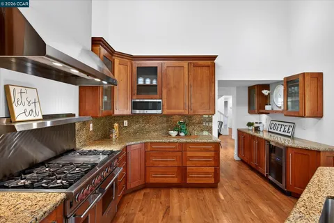 $2,198,800 | 951 Redwood Drive, Danville, CA 94506