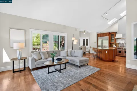 $2,198,800 | 951 Redwood Drive, Danville, CA 94506