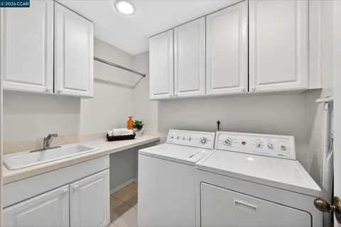 $2,198,800 | 951 Redwood Drive, Danville, CA 94506