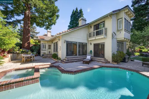 $2,198,800 | 951 Redwood Drive, Danville, CA 94506