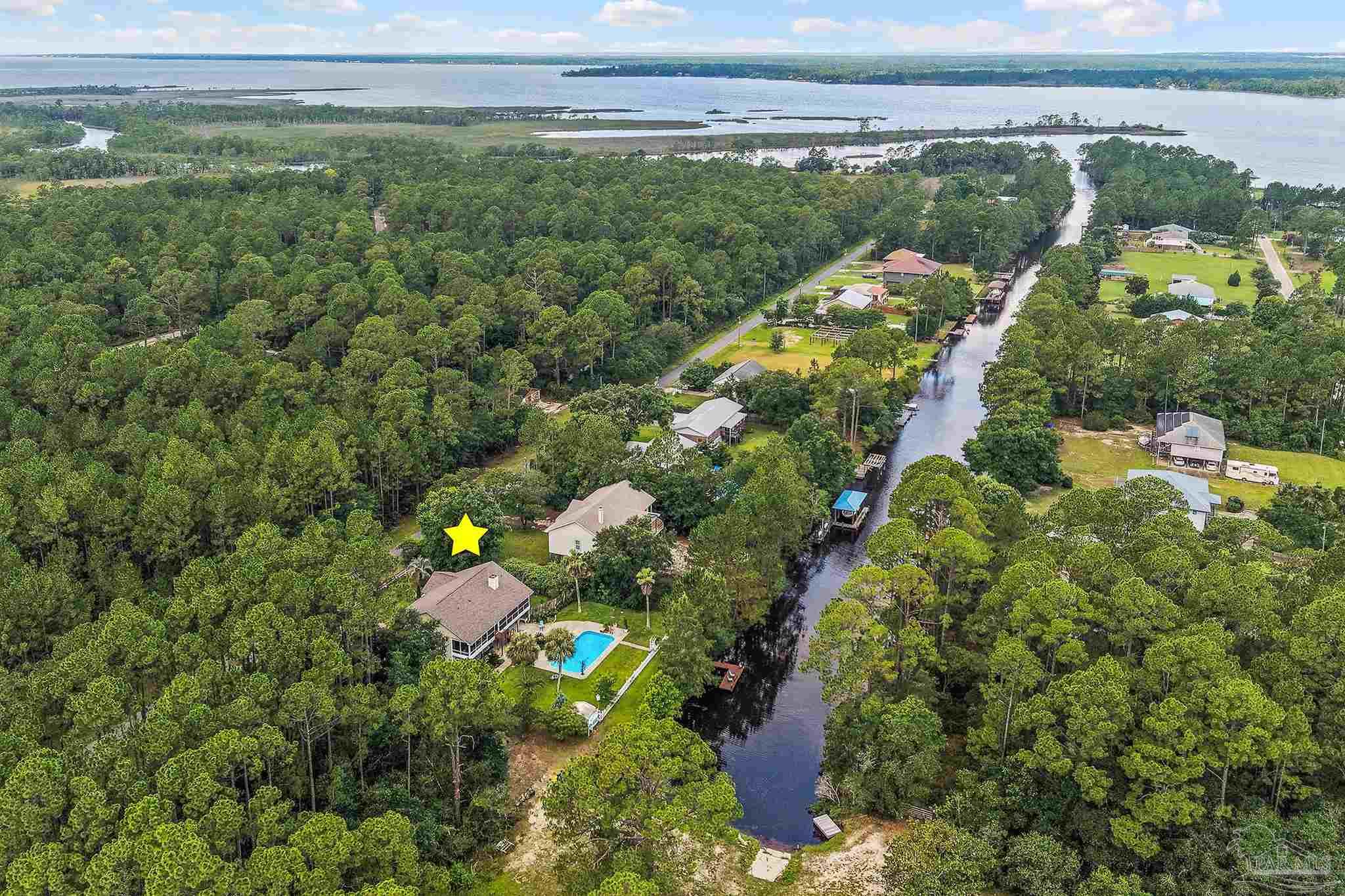 8132 Glenview Road Milton, FL 32583 - Photo 5 of 48