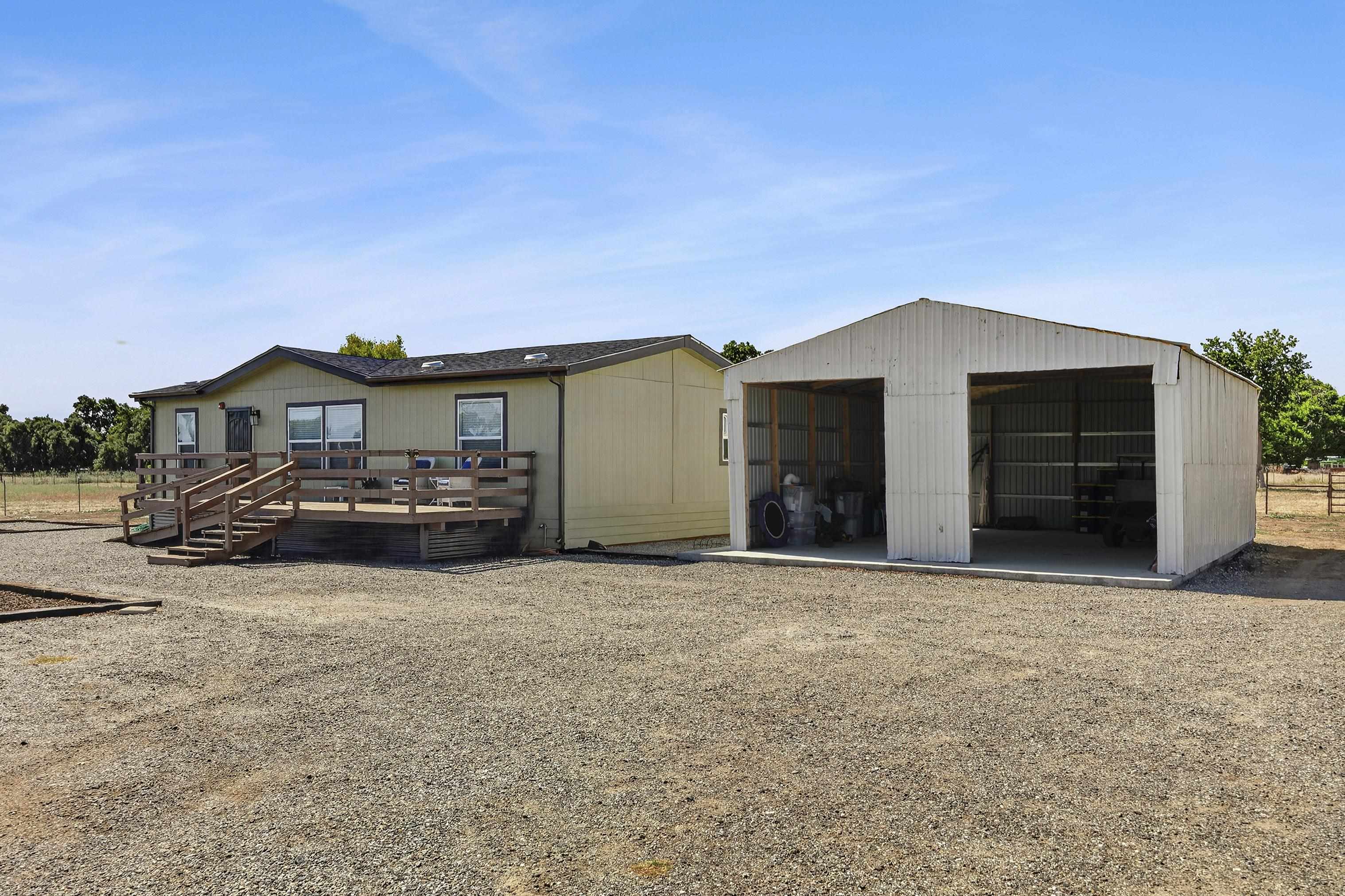 22875 Hamilton Avenue Gerber, CA 96035 - Photo 7 of 58