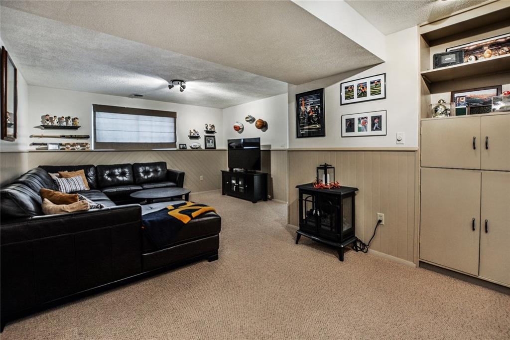171 Rocky Ridge Road Bethel Park, PA 15102 - Photo 13 of 17 Gallery Image 13