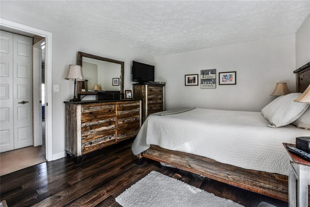 171 Rocky Ridge Road Bethel Park, PA 15102 - Photo 8 of 17 Gallery Image 8