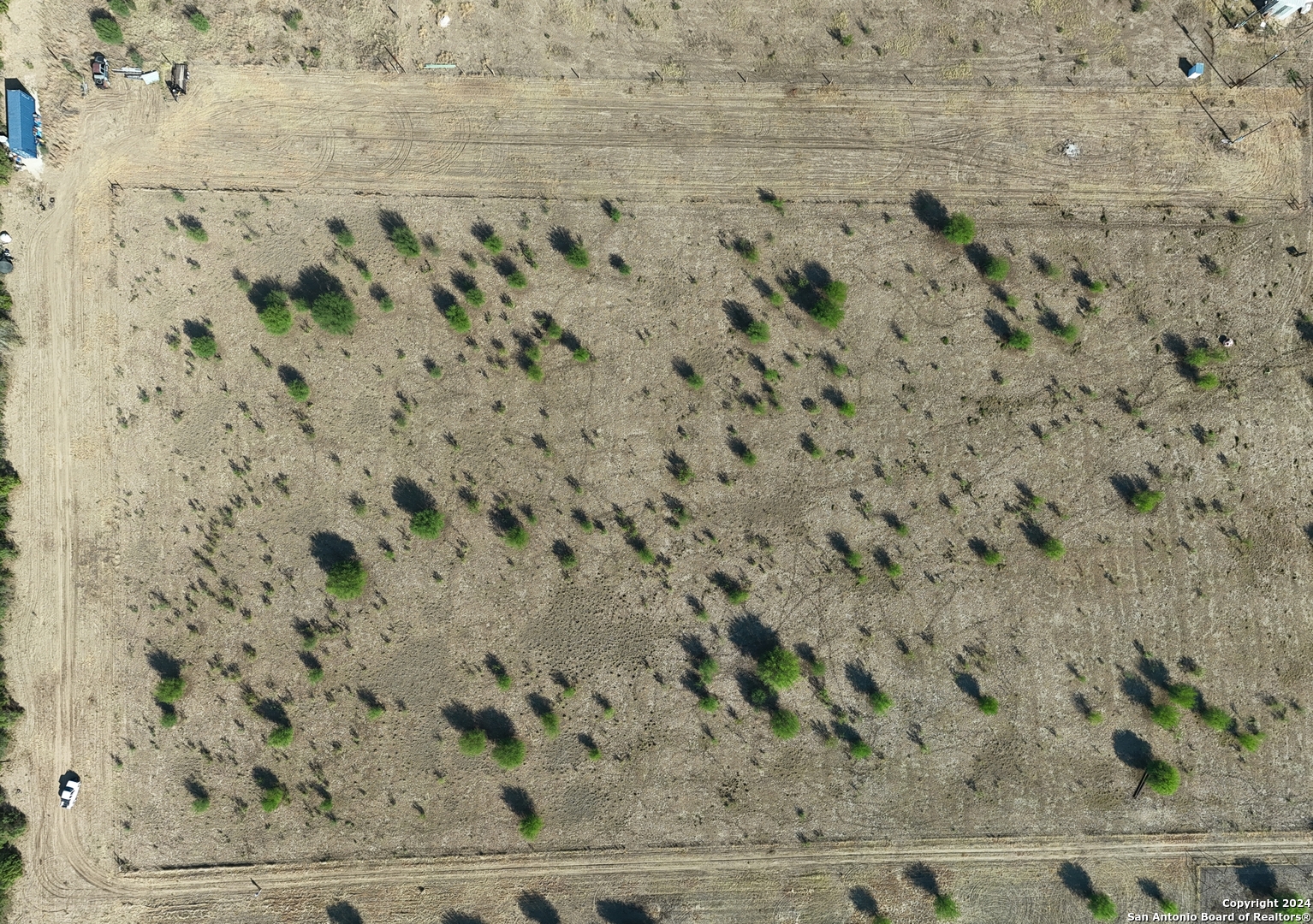 3211 Cr 301 Knippa, TX 78870 - Photo 4 of 12