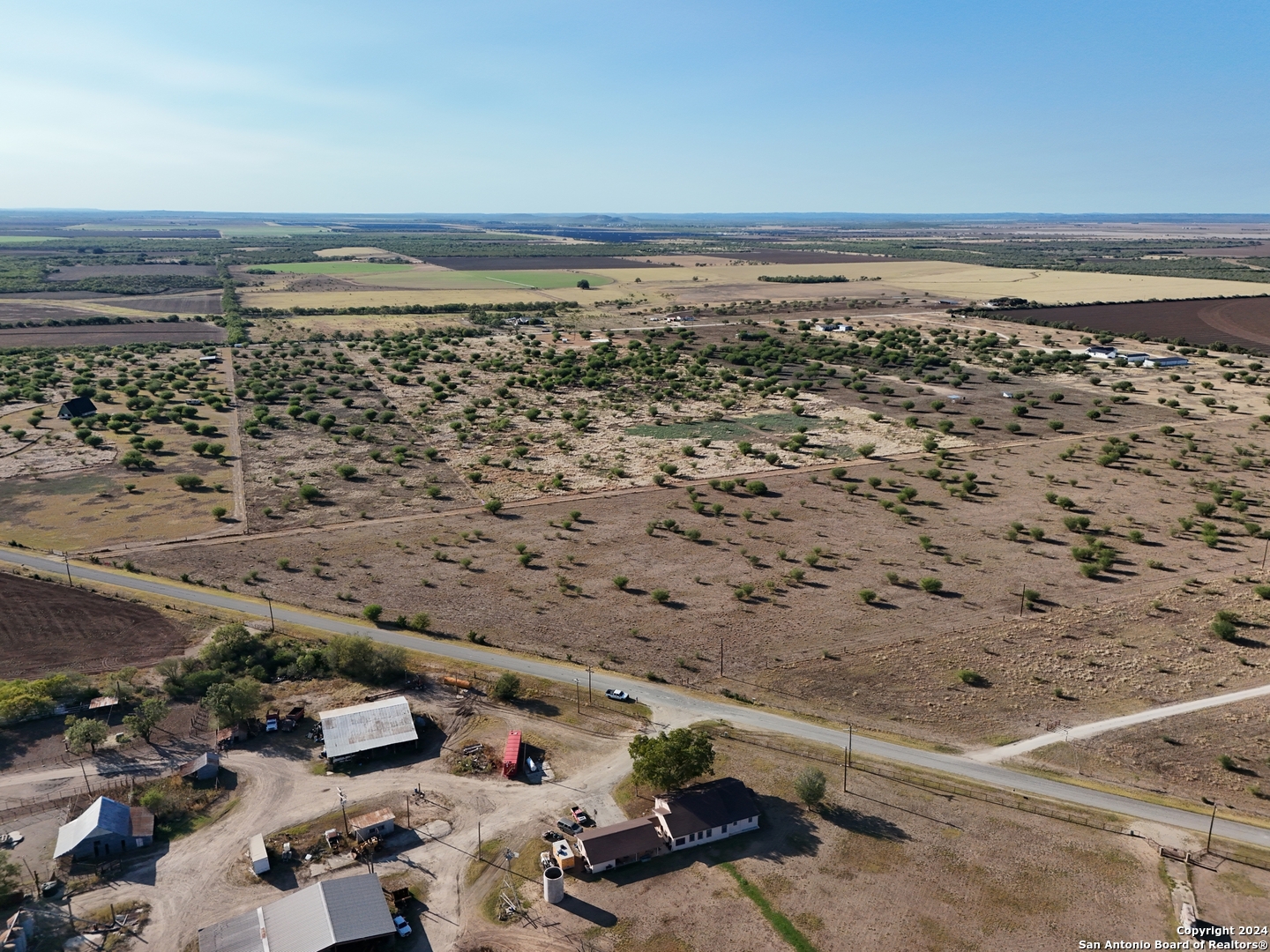 3211 Cr 301 Knippa, TX 78870 - Photo 8 of 12