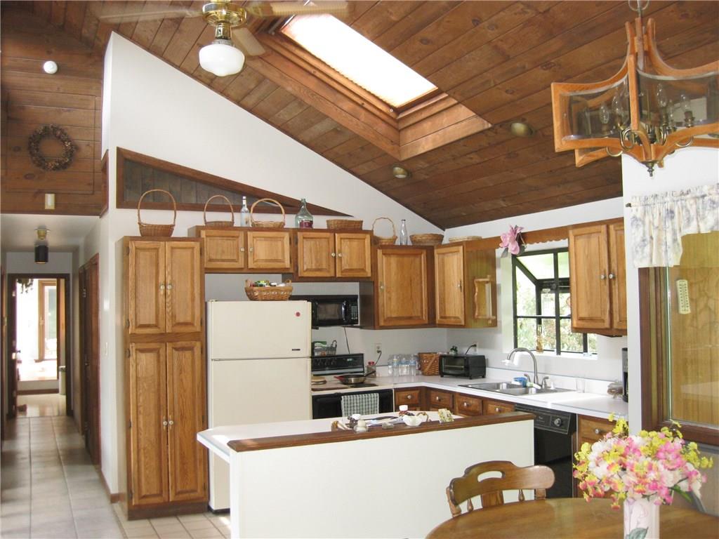 100 Grandview Heights Rices Landing, PA 15357 - Photo 23 of 25 Gallery Image 23