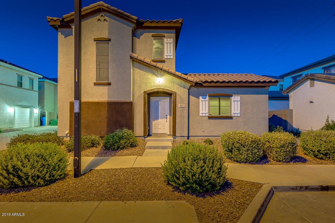 423 North Ranger Trail Gilbert, AZ 85234 - Photo 1 of 30 01-Ranger