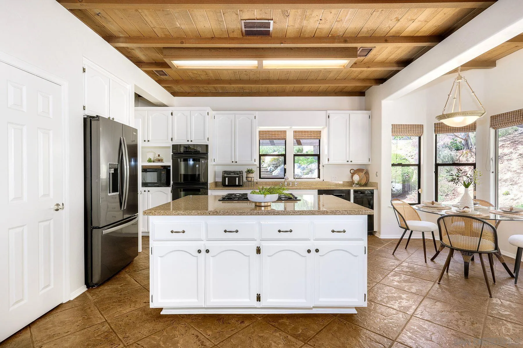 13154 Glen Circle Road Poway, CA 92064 - Photo 16 of 66