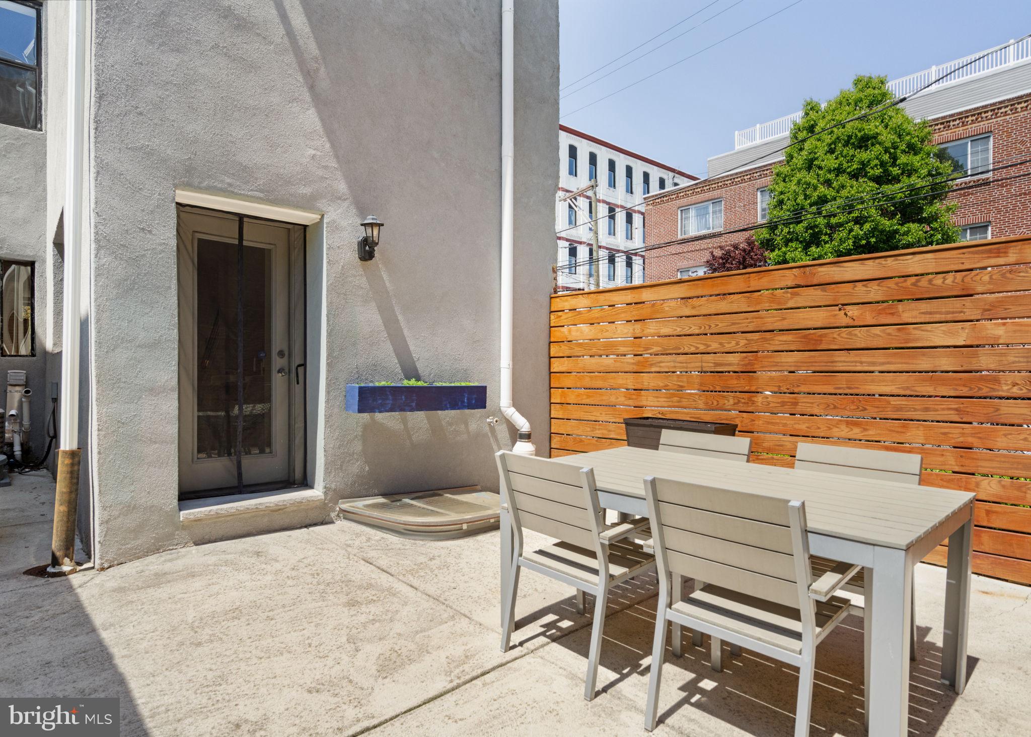 1125 South 24th Street Philadelphia, PA 19146 - Photo 18 of 55 Spacious Back Patio