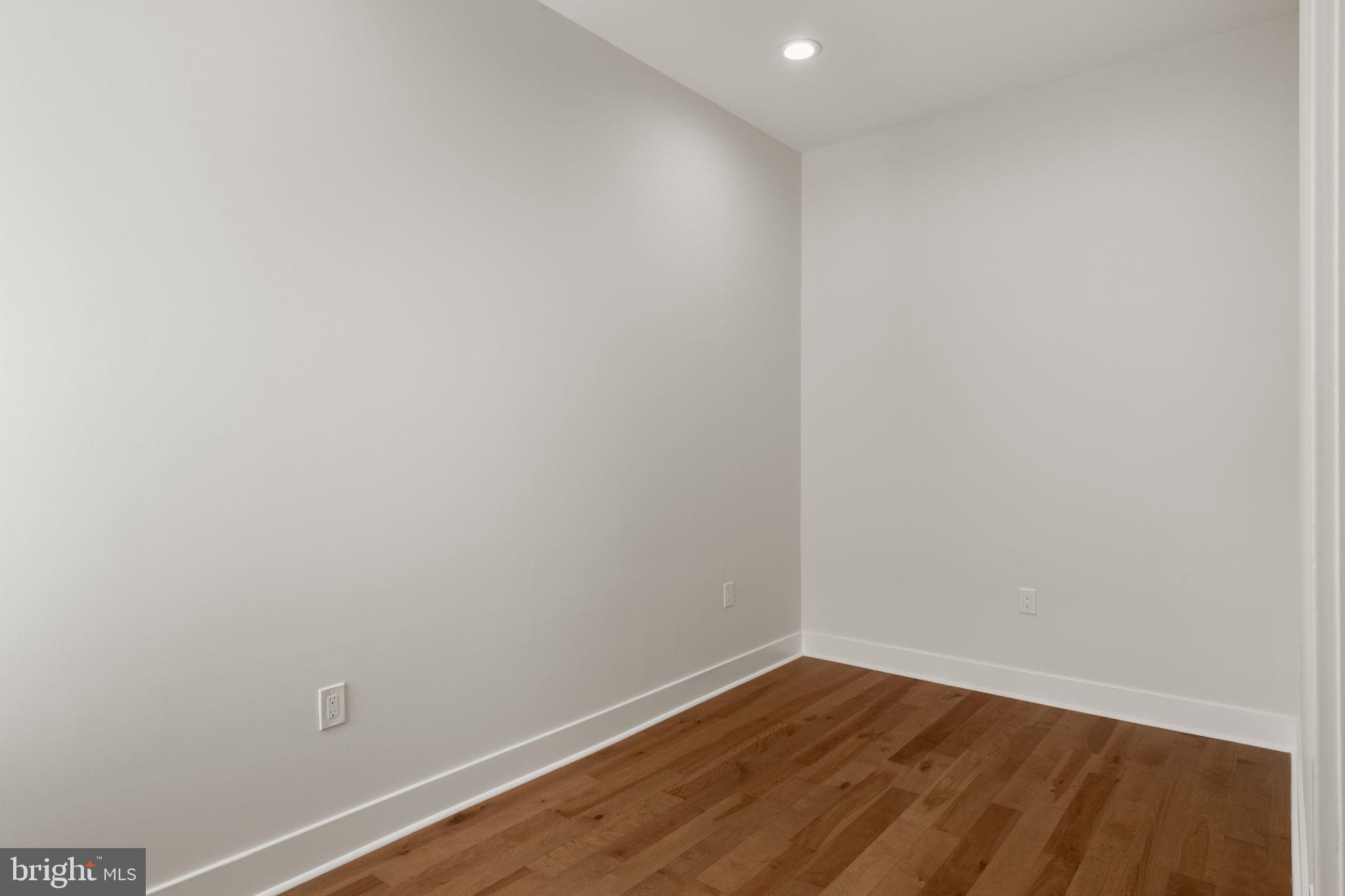 1125 South 24th Street Philadelphia, PA 19146 - Photo 21 of 55 2nd Floor Smaller Bedroom