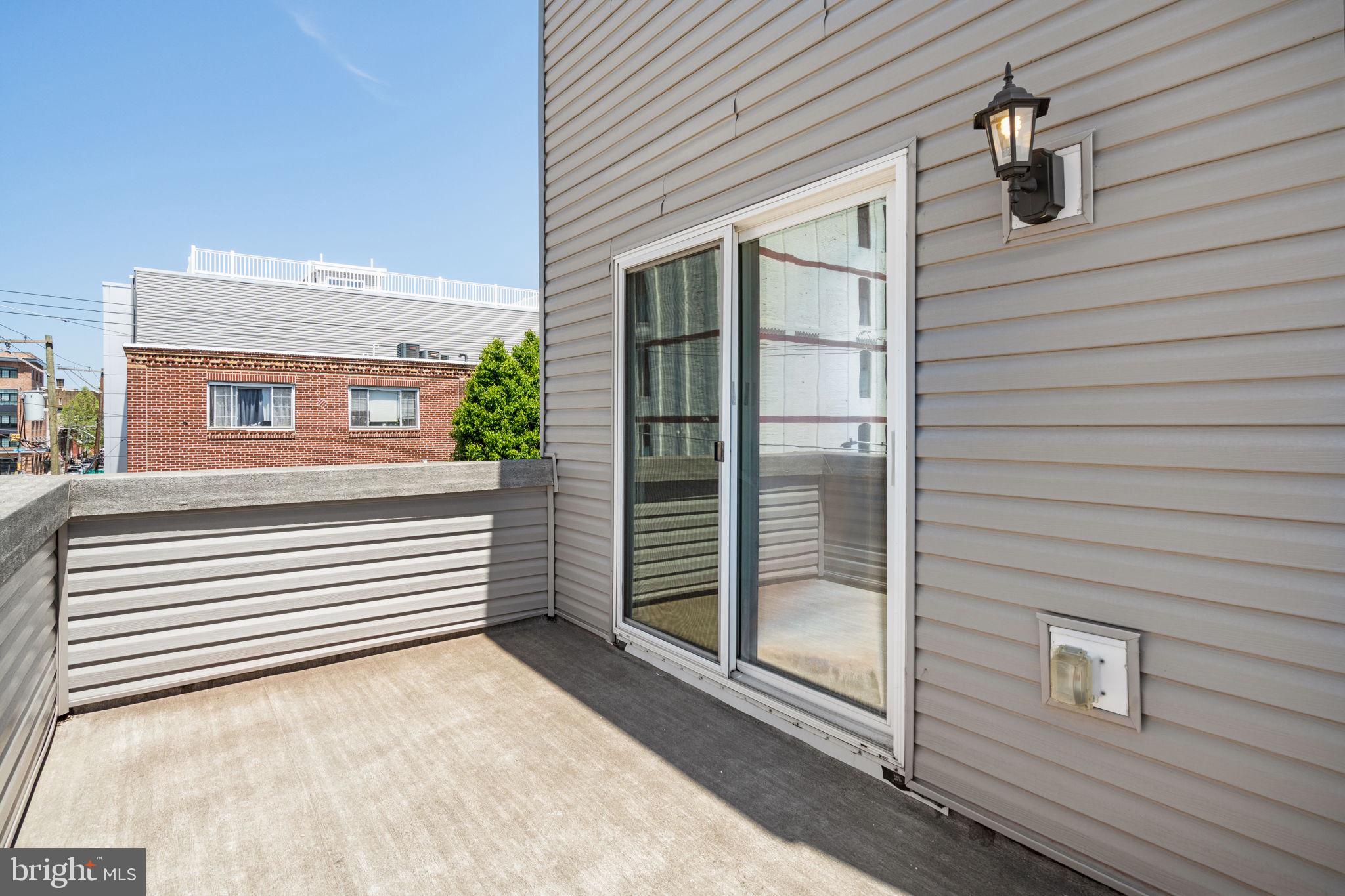 1125 South 24th Street Philadelphia, PA 19146 - Photo 40 of 55 Deck off Primary
