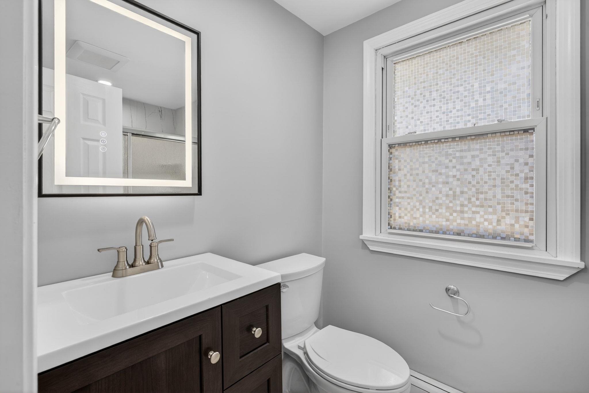 27 Gilcreast Road Londonderry, NH 03053 - Photo 19 of 31