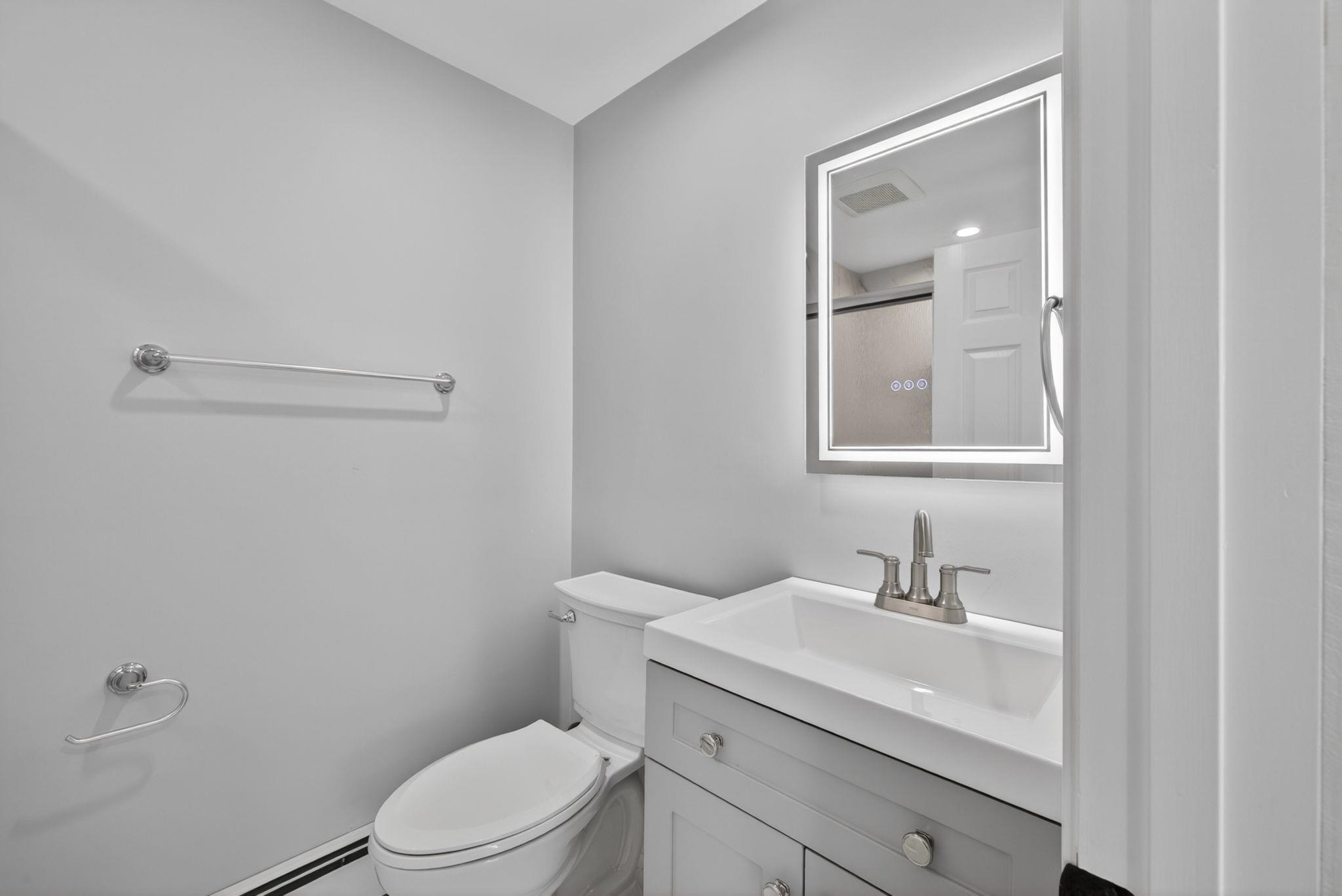 27 Gilcreast Road Londonderry, NH 03053 - Photo 23 of 31