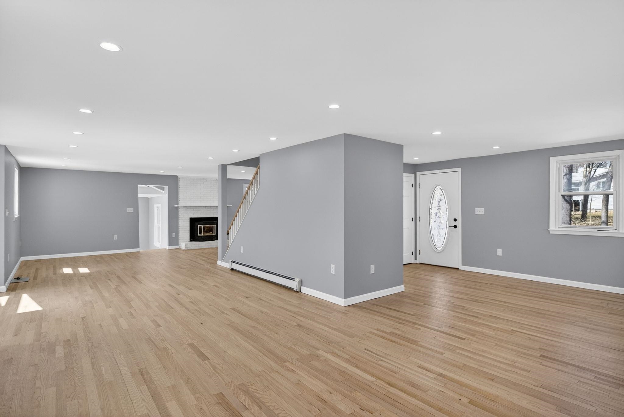 27 Gilcreast Road Londonderry, NH 03053 - Photo 9 of 31