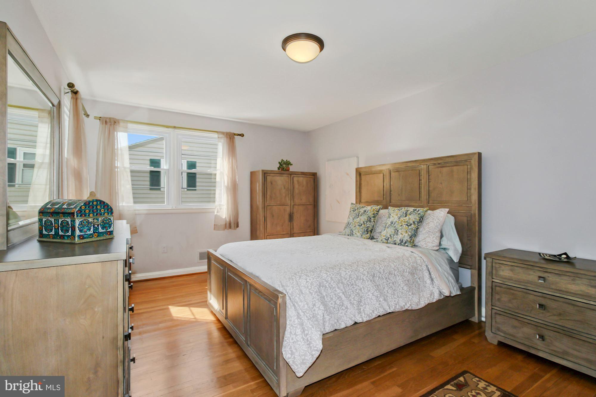 219 Rollingfield Road Catonsville, MD 21228 - Photo 13 of 29