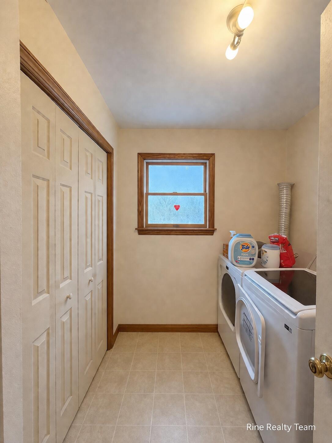 5655 Pingree Road Howell, MI 48843 - Photo 18 of 41 EC4D17AE-0B0D-4C53-B63E-AB937C377BB5