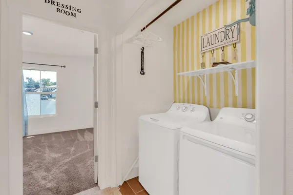 a view of utility room