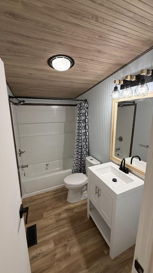 319 Hudson Road Corinth, ME 04427 - Photo 7 of 42 Main Bathroom (1)