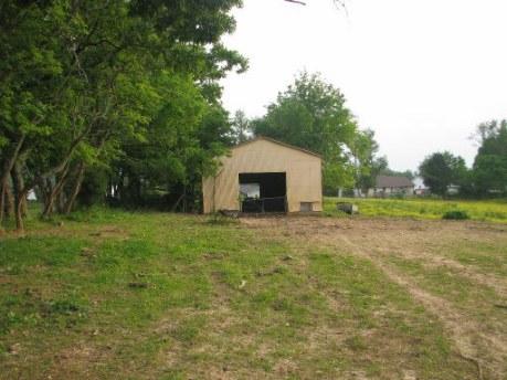 431 Keeble Road Maryville, TN 37804 - Photo 15 of 34 Barn Closeup
