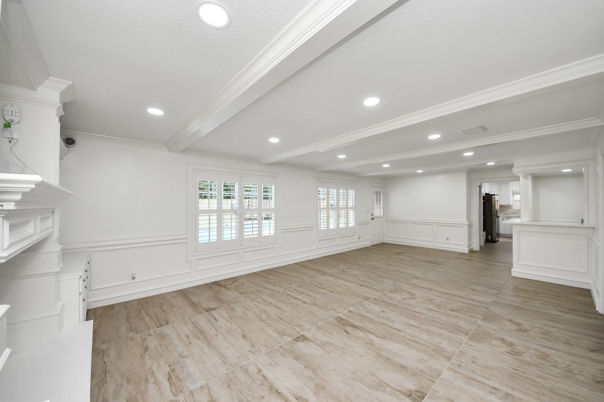 1719 Saddlecreek Drive Houston, TX 77090 - Photo 15 of 38 a view of an empty room and a window