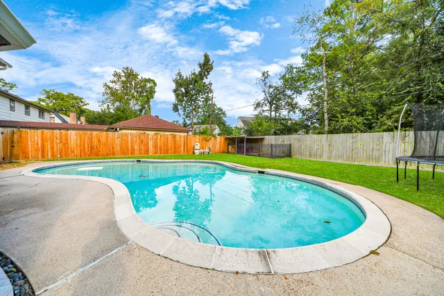 $3,100 | 1719 Saddlecreek Drive, Houston, TX 77090