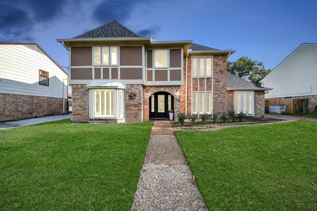 $3,100 | 1719 Saddlecreek Drive, Houston, TX 77090
