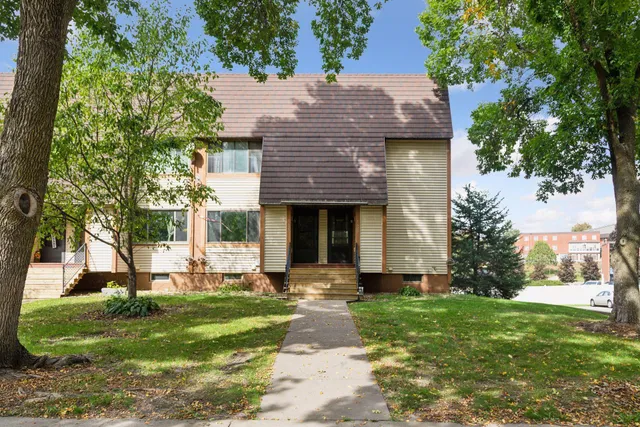 $212,000 | 1627 Christie Place, St. Paul, MN 55106