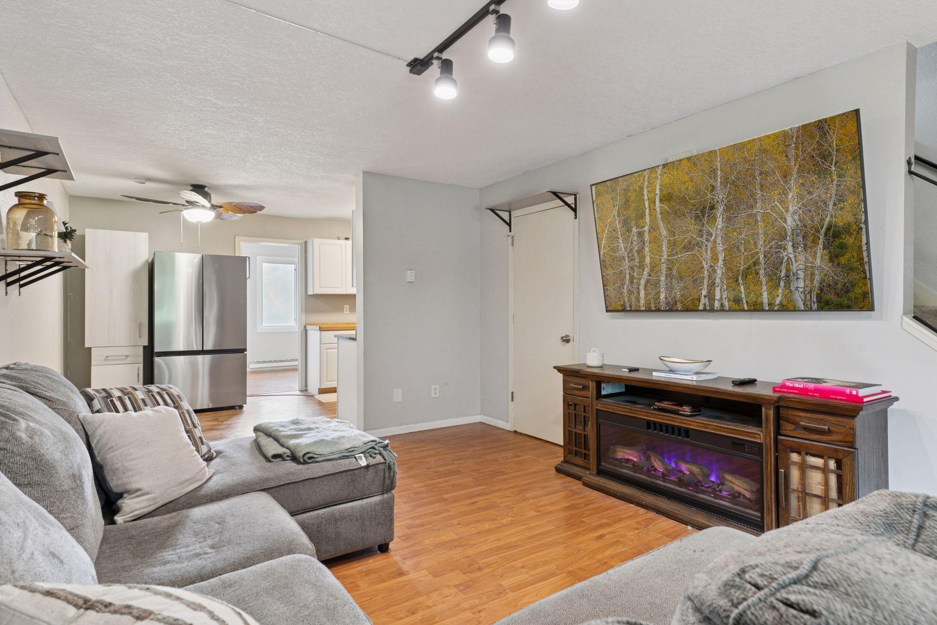 1627 Christie Place St. Paul, MN 55106 - Photo 6 of 33