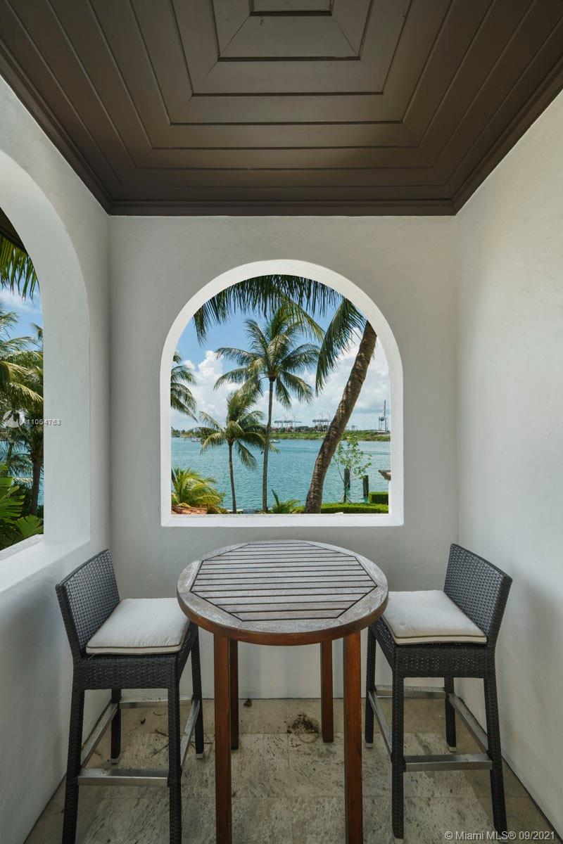 10 Palm Avenue Miami Beach, FL 33139 - Photo 28 of 42 a view of a dining room with furniture window and outside view