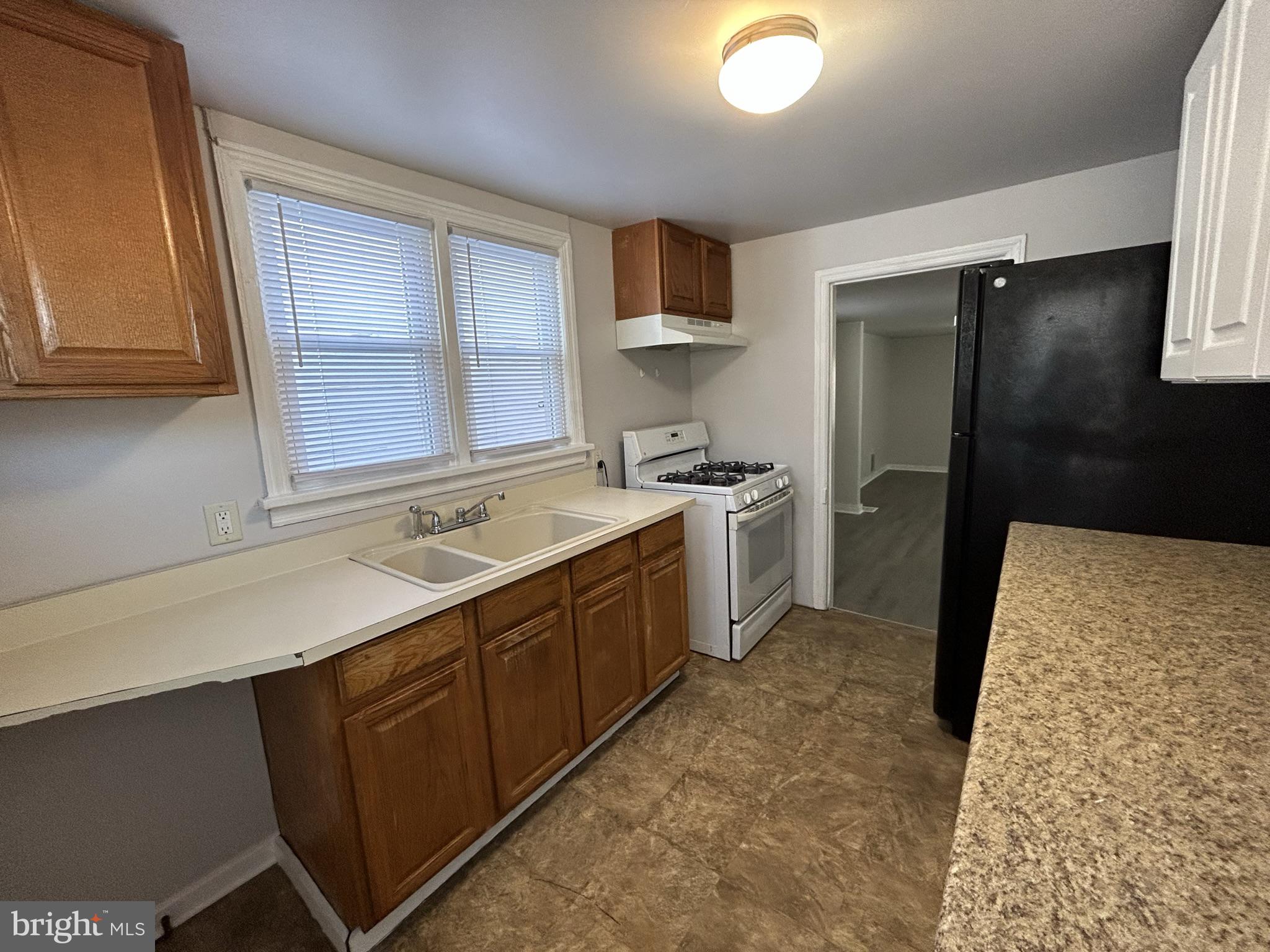 133 Risdon Street Mount Holly, NJ 08060 - Photo 6 of 16 Gallery Image 6