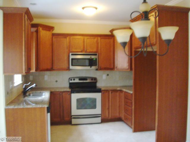 611 Liberty Church Road Mocksville, NC 27028 - Photo 9 of 16 Kitchen.