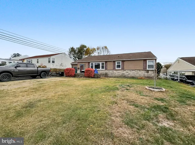 $229,900 | 60 Oliver Road, Enola, PA 17025