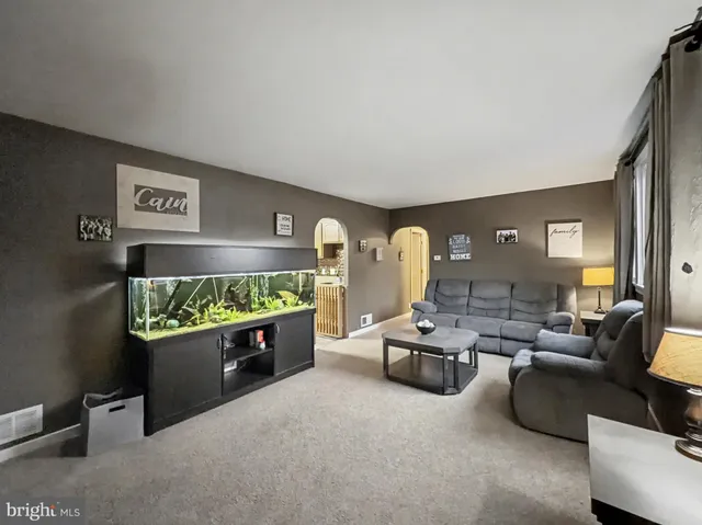 $229,900 | 60 Oliver Road, Enola, PA 17025