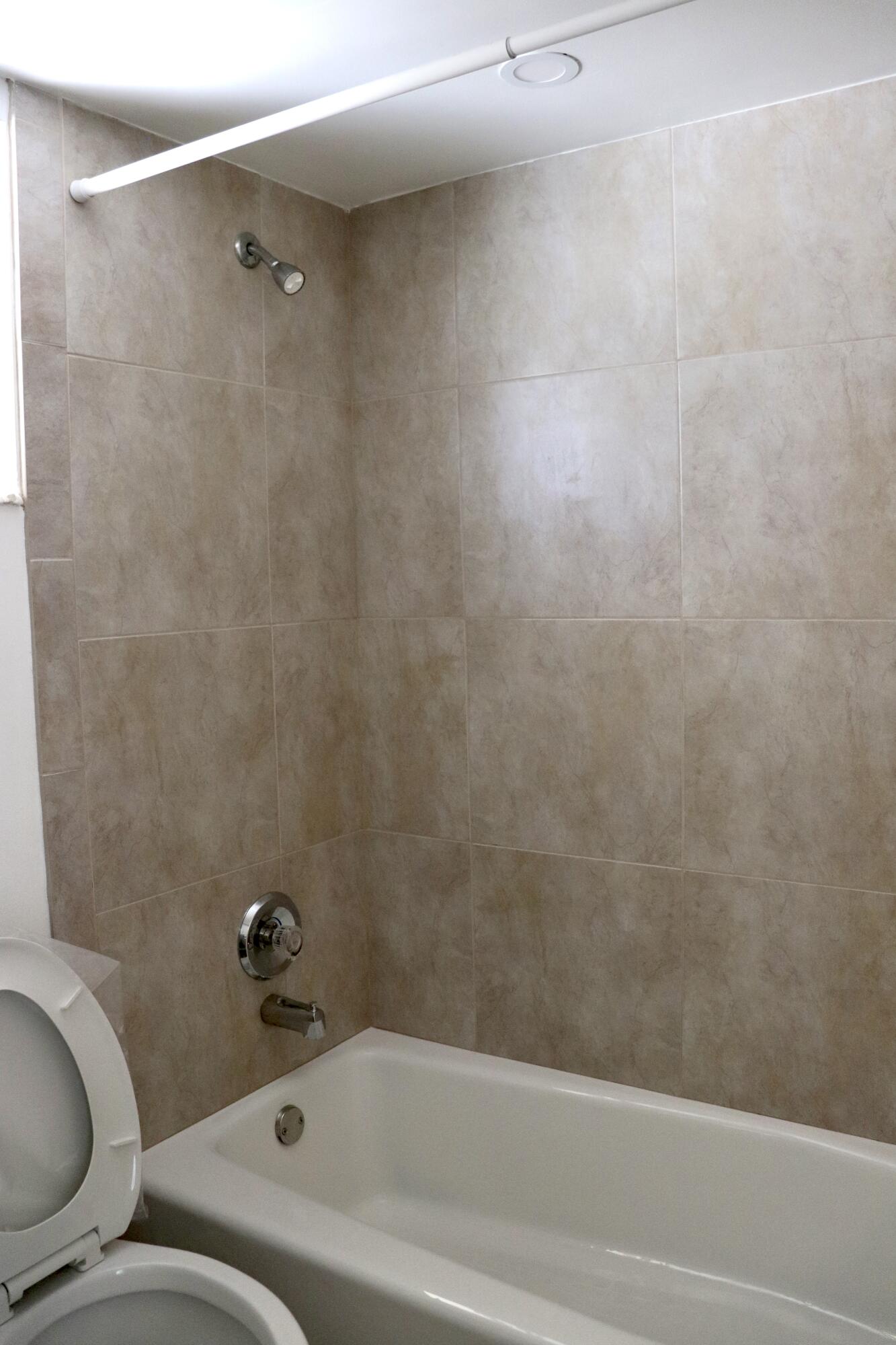 482 Southwest 9th Street, Unit 18 Boca Raton, FL 33432 - Photo 13 of 13 IMG_8061