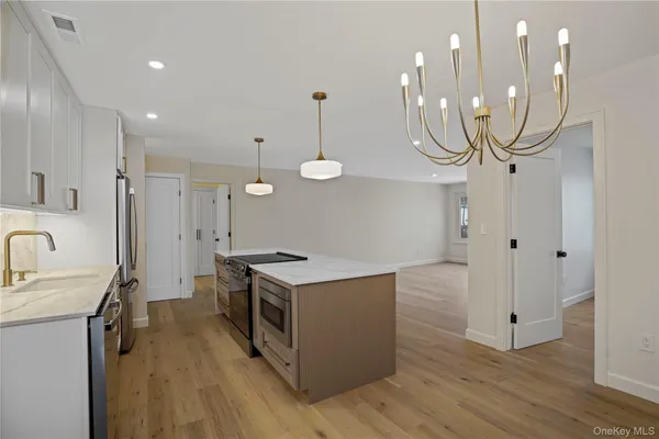 $3,750 | 400 High Point Drive, Unit 206, Hartsdale, NY 10530