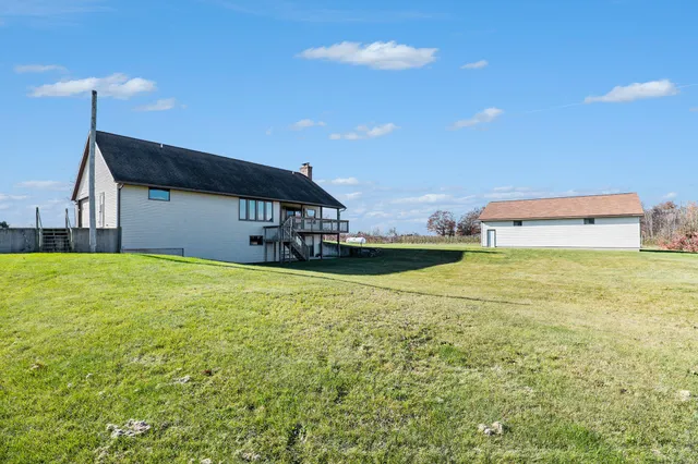 $600,000 | 4353 9 Mile Road Northwest, Sparta, MI 49345