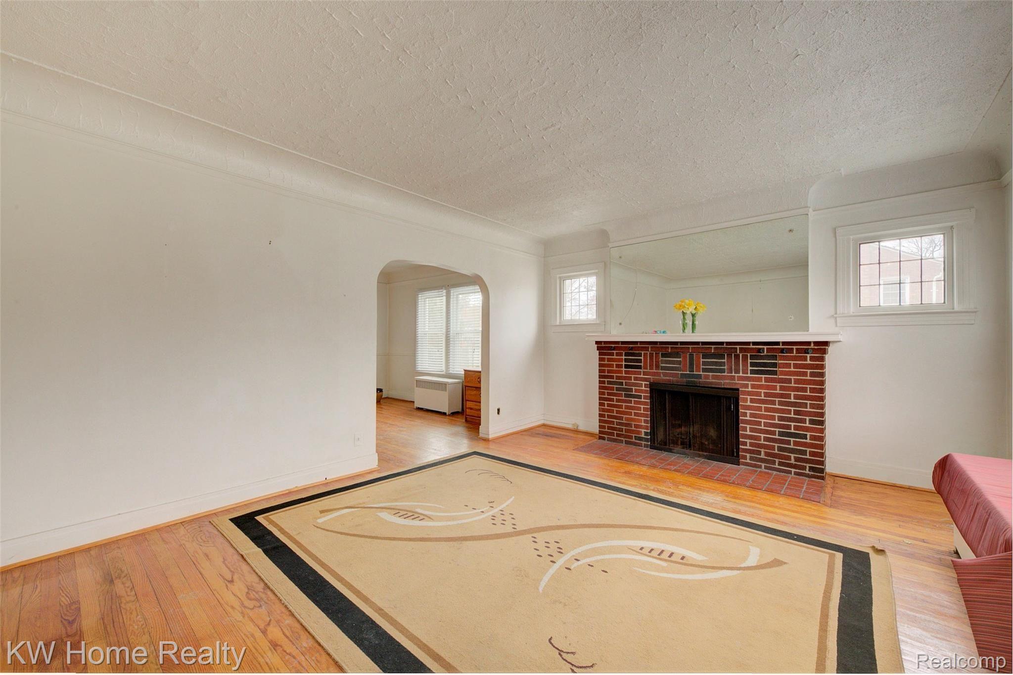 20251 Stratford Road Detroit, MI 48221 - Photo 5 of 42 930A8268_69_70.jpg