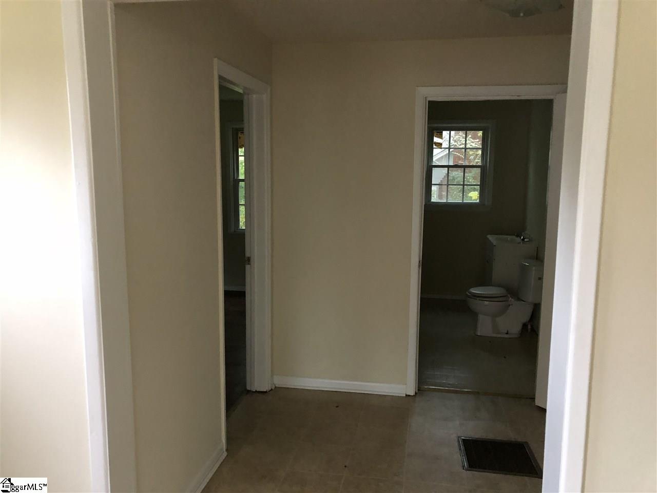 301 Ammons Road Spartanburg, SC 29306 - Photo 6 of 9 Gallery Image 6