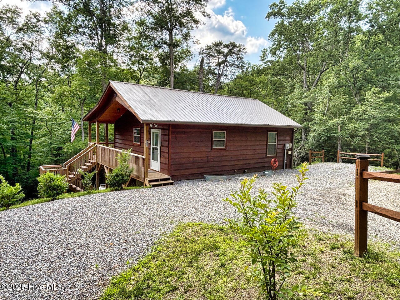 325 Dawsons Lane Murphy, NC 28906 - Photo 2 of 33