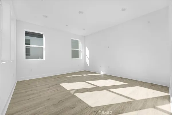 $969,990 | 27345 Creekwood Lane, Newhall, CA 91381