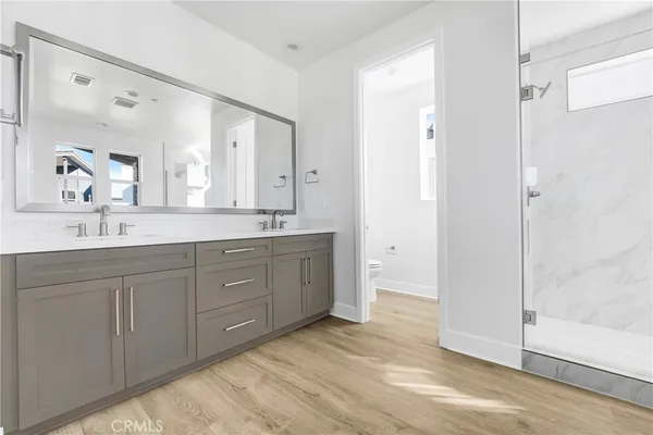 $969,990 | 27345 Creekwood Lane, Newhall, CA 91381