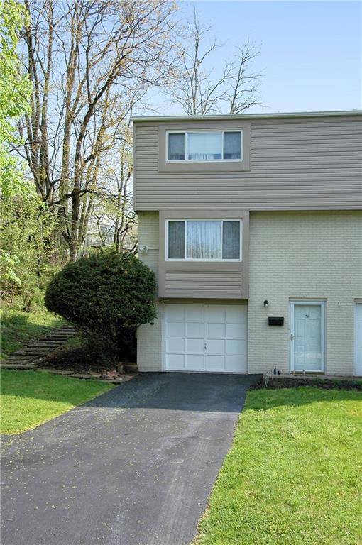 94 Seavey Road Pittsburgh, PA 15223 - Photo 3 of 21 Gallery Image 3