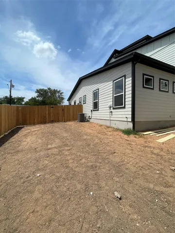 a close up view of a washer and dryer