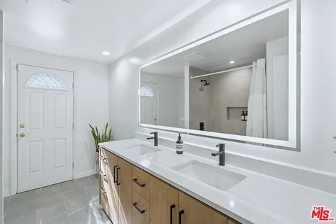 $1,375,000 | 12861 Titian Avenue, Granada Hills, CA 91344