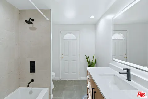 $1,375,000 | 12861 Titian Avenue, Granada Hills, CA 91344